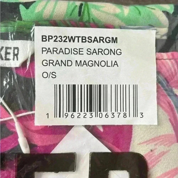 WALTER BAKER Corsica Sarong in Grand Magnolia Floral. One Size, Love Island Vibe - Picture 9 of 11